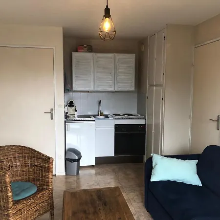 A 150m De La Plage, Proche Centre-ville Et Paleospace - Fr-1-712-10 Apartment *